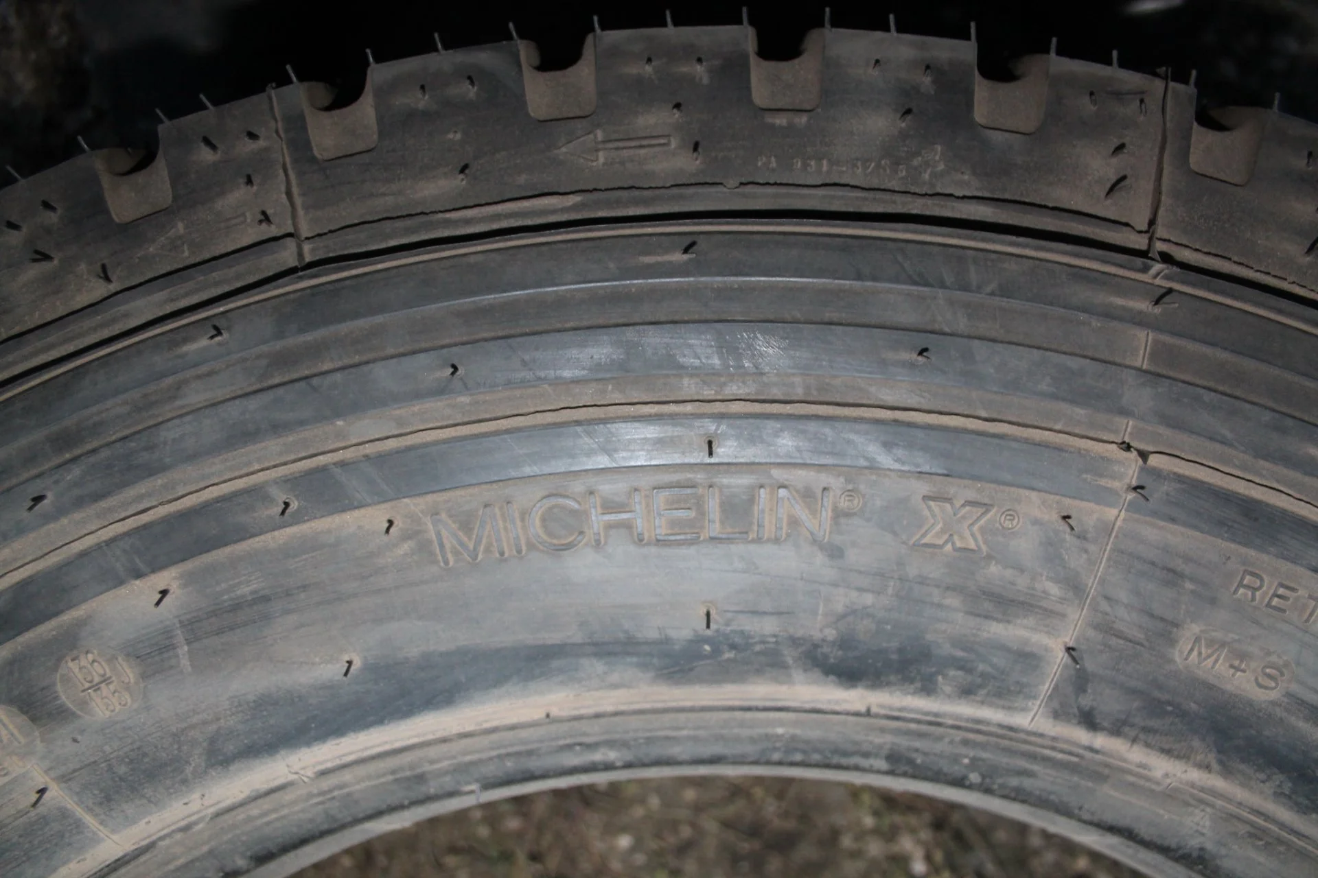 245 70 R19.5 136M MICHELIN XDE2+ REMIX France 0710 - миниатюра 4