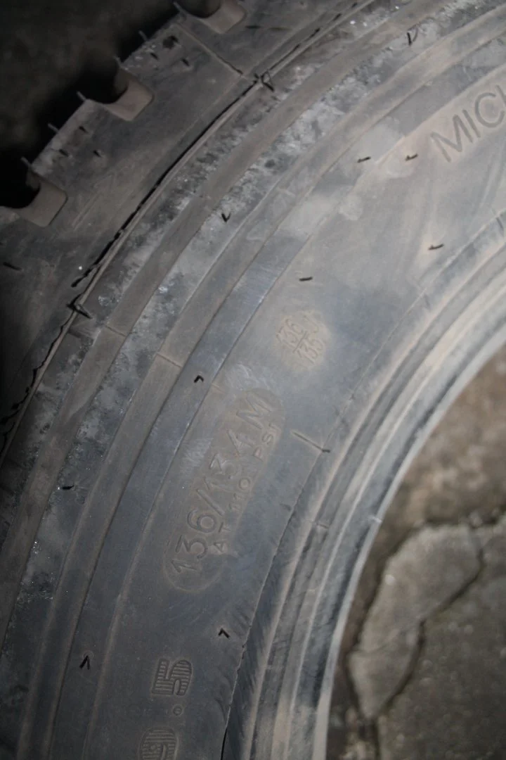 245 70 R19.5 136M MICHELIN XDE2+ REMIX France 0710 - миниатюра 14