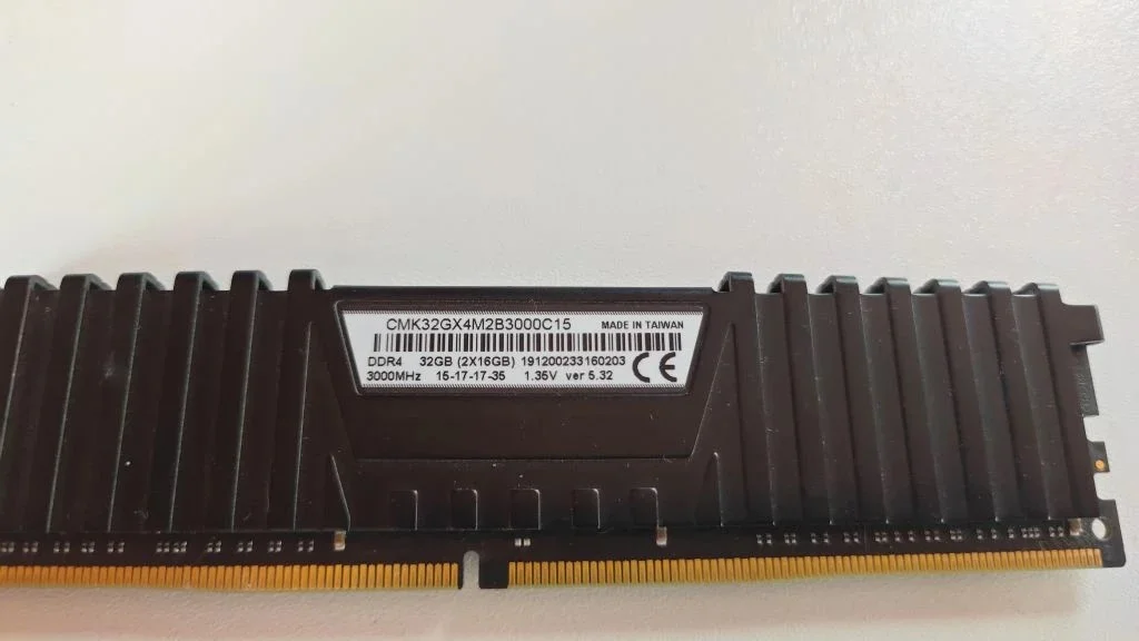 Corsair Vengeance LPX CMK32GX4M2B3000C15 DDR4 16ГБ 3000МГц CL15 - миниатюра 3