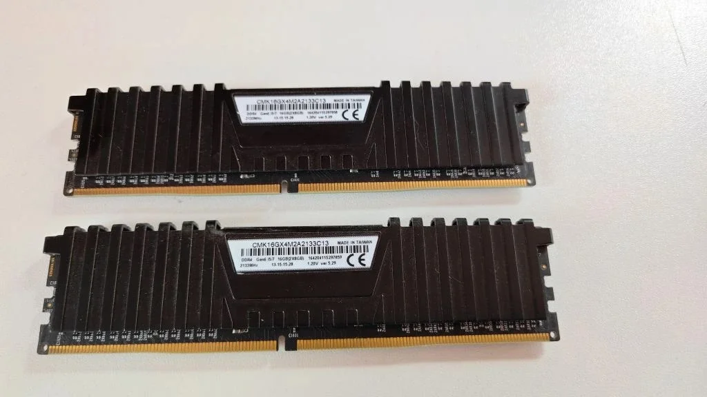 Corsair Vengeance LPX CMK16GX4M2A2133C13 DDR4 16 GB (2x 8ГБ) 2133МГц CL13 - изображение 1