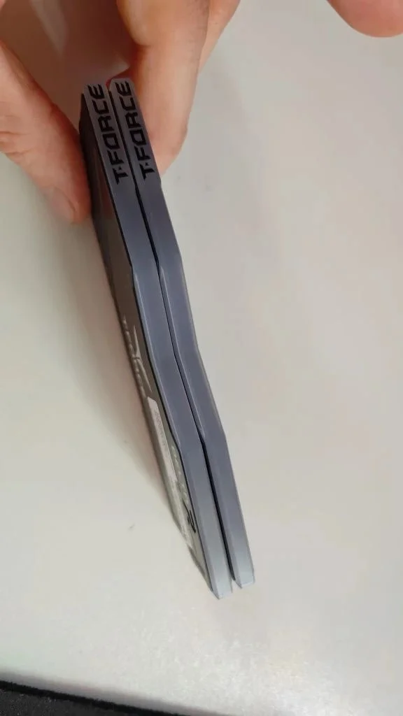 8GB 2400 CL15 Team T-Force Delta DDR4 TF3D44G2400HC15BBK - миниатюра 3