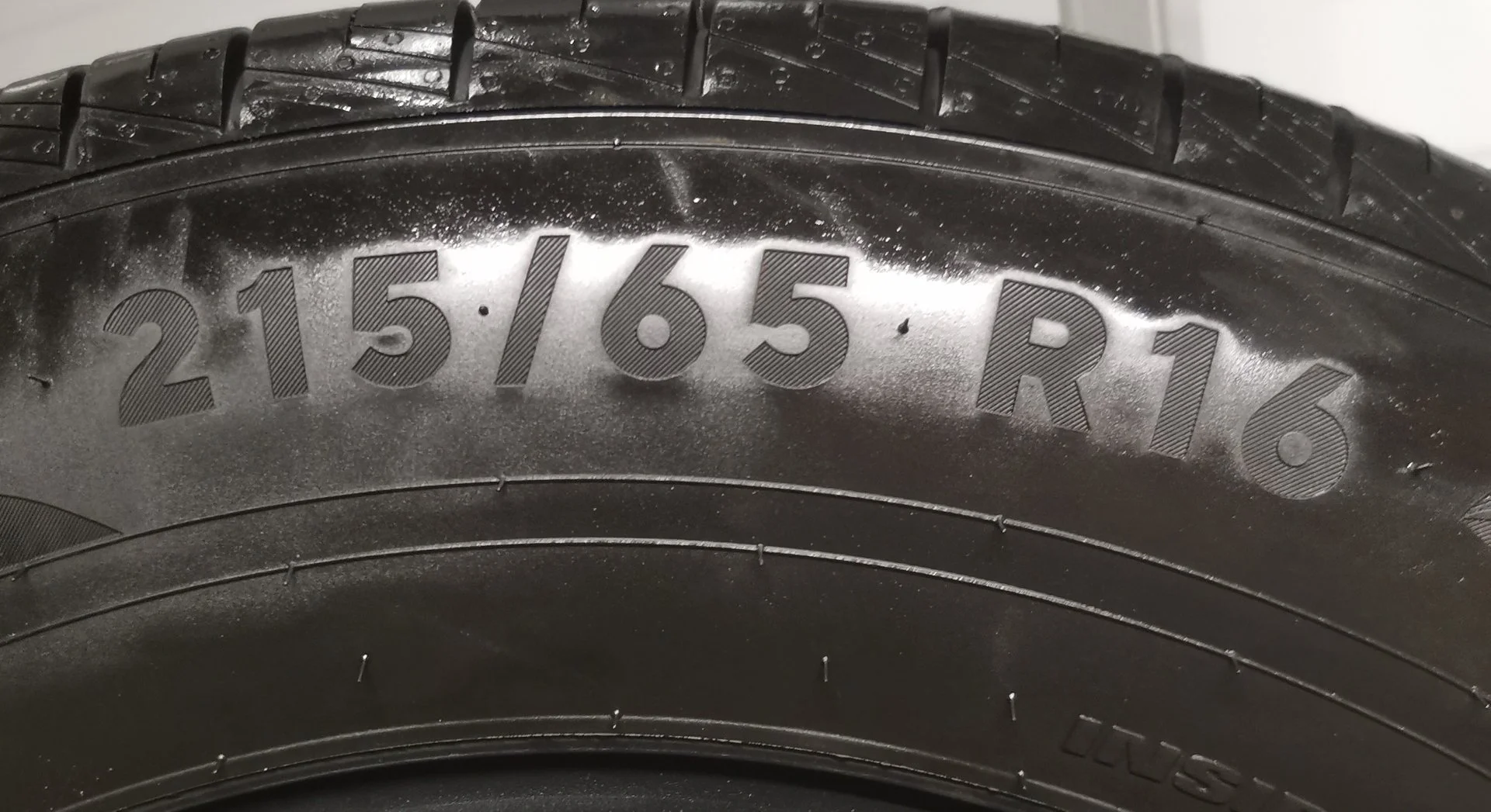 Шины 215/65R16 - миниатюра 2