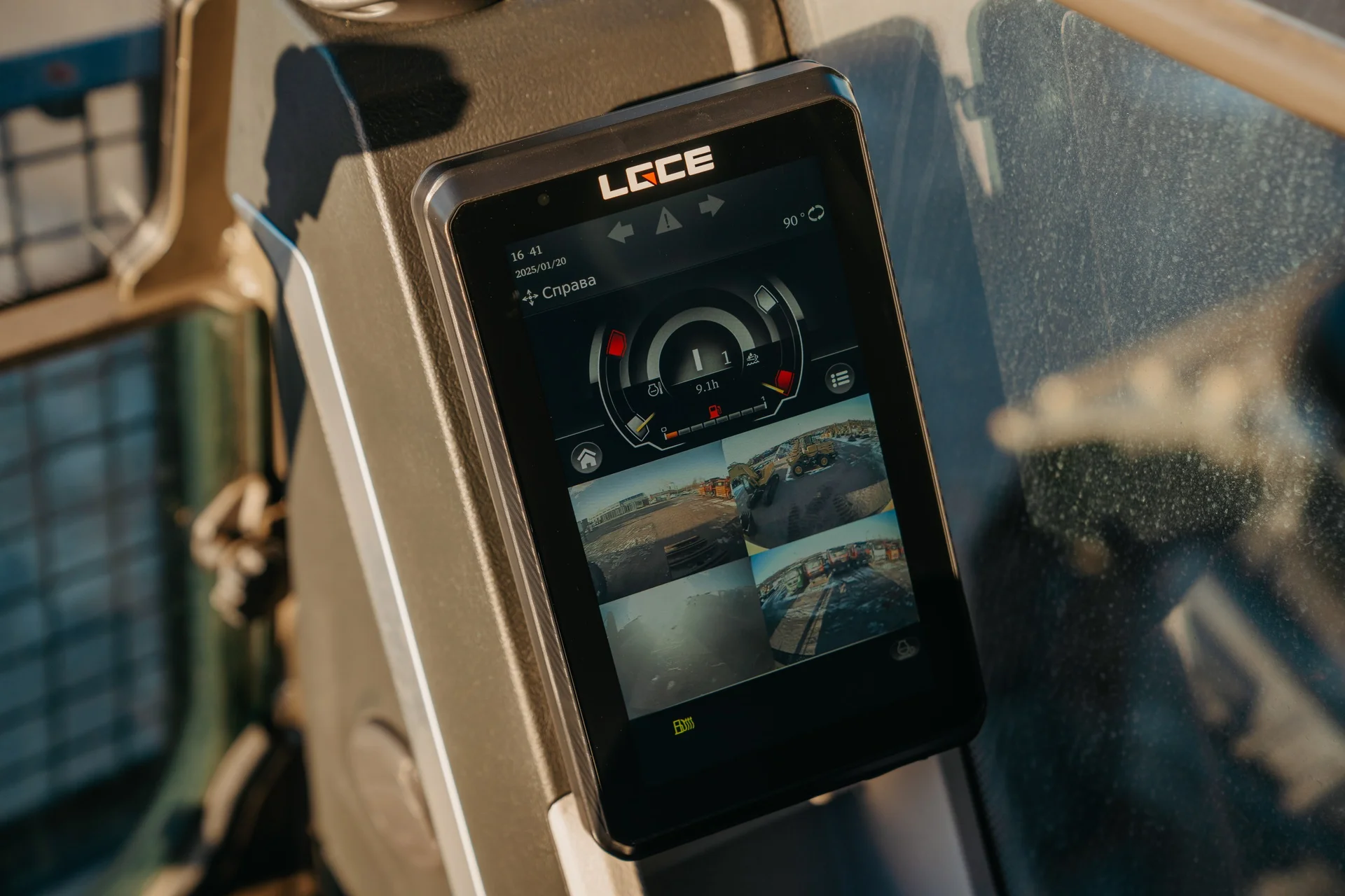 Экскаватор гусеничный LGCE E6870H - миниатюра 5