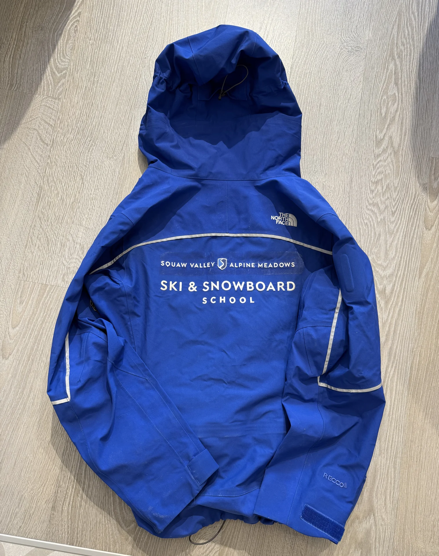 Горнолыжная куртка The North Face оригинал - миниатюра 2