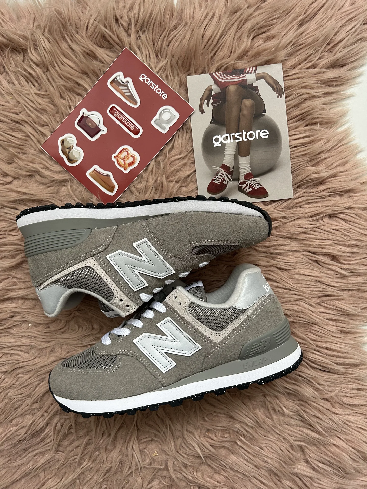 Кроссовки New Balance 574 - миниатюра 2
