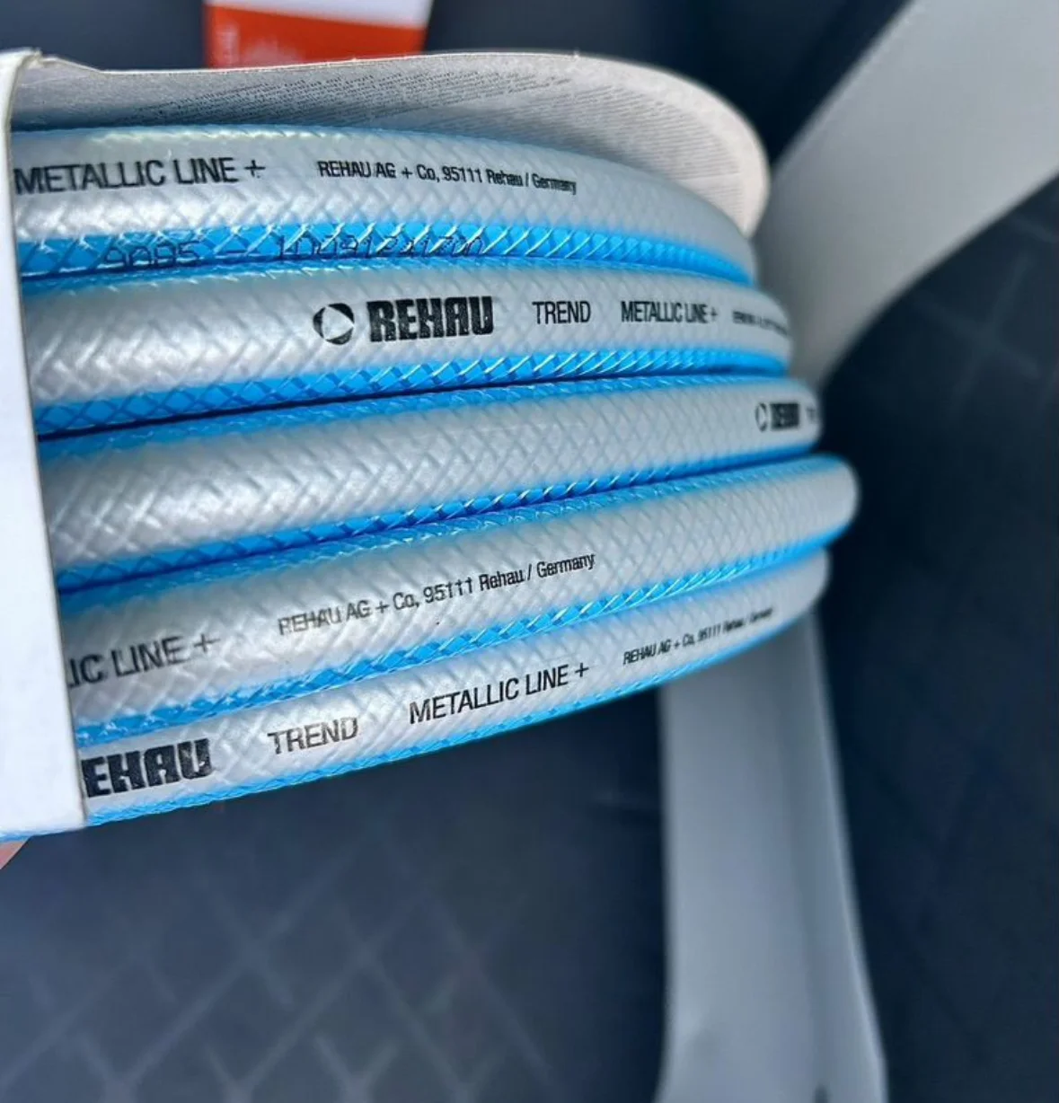 садовый шланг REHAU 1/2, 13 mm, 20 метров - миниатюра 2
