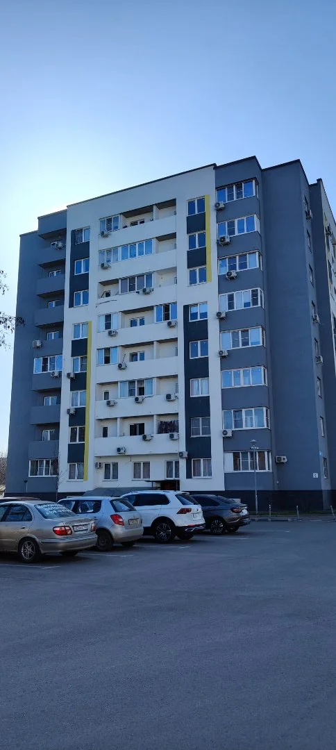 Продам светлую студию с 2мя окнами - миниатюра 7