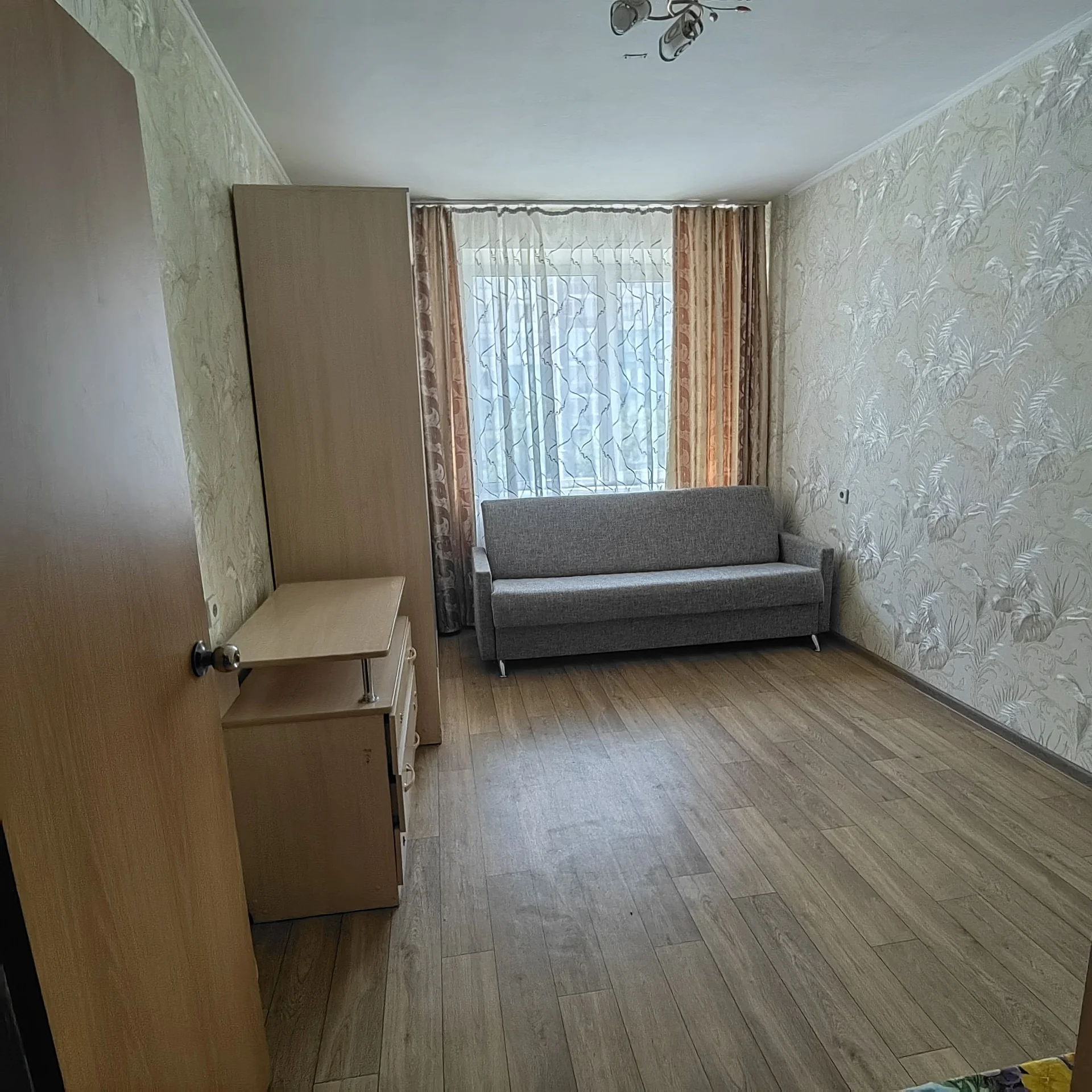 Продам квартиру - миниатюра 2