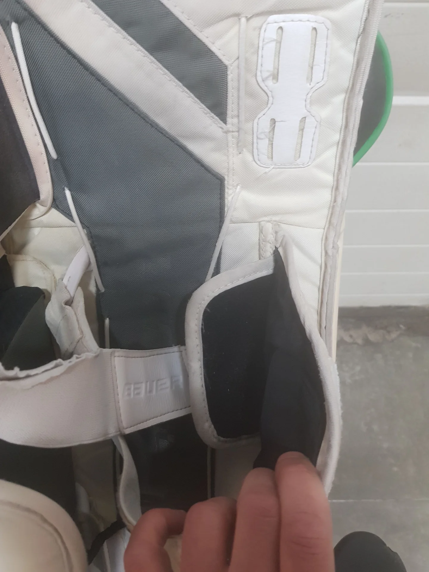 Продам щитки вратаря Bauer Mach - миниатюра 10