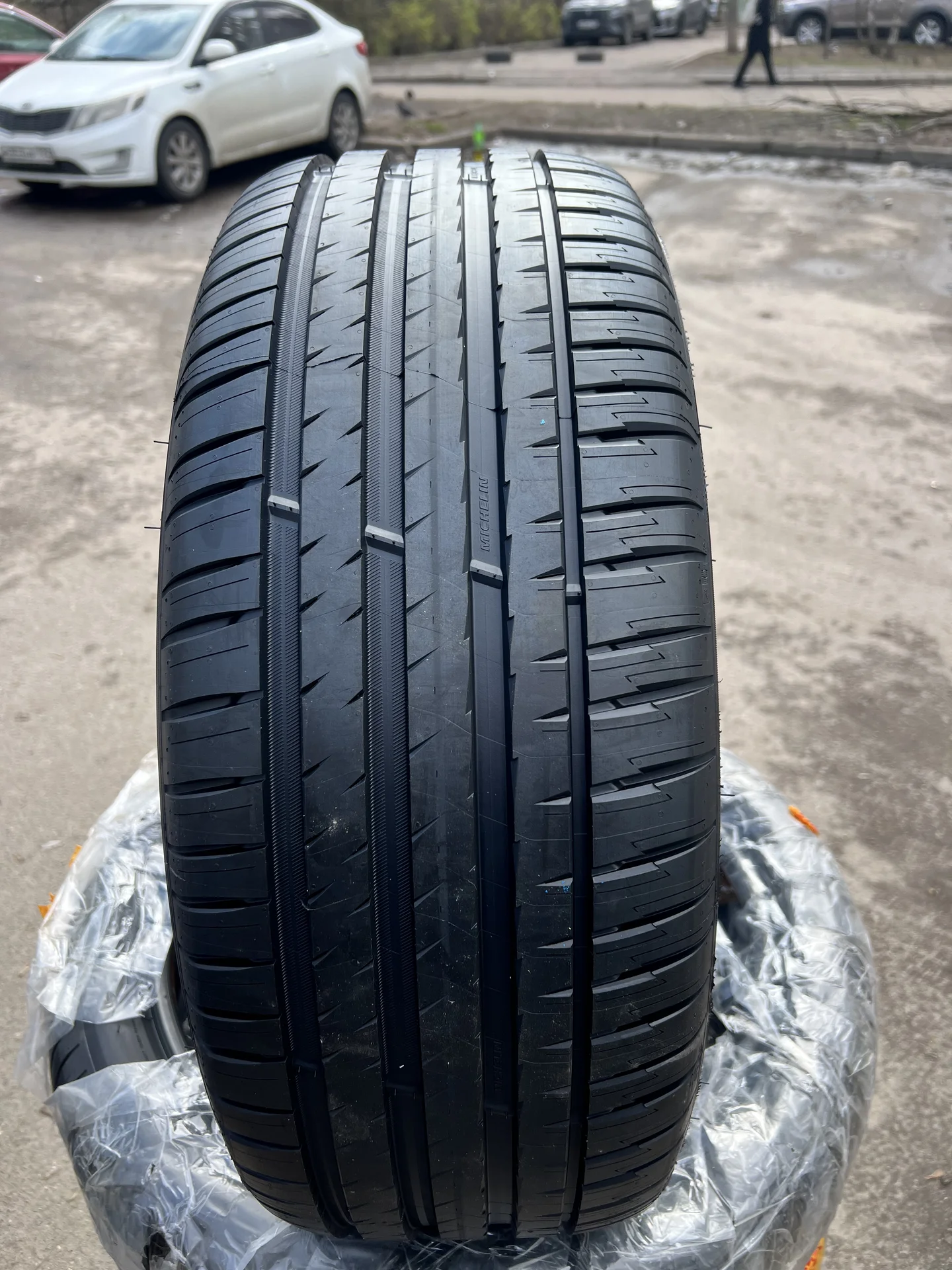 Michelin Pilot Sport 4 SUV 245/45 R21 (2025 год) - изображение 1