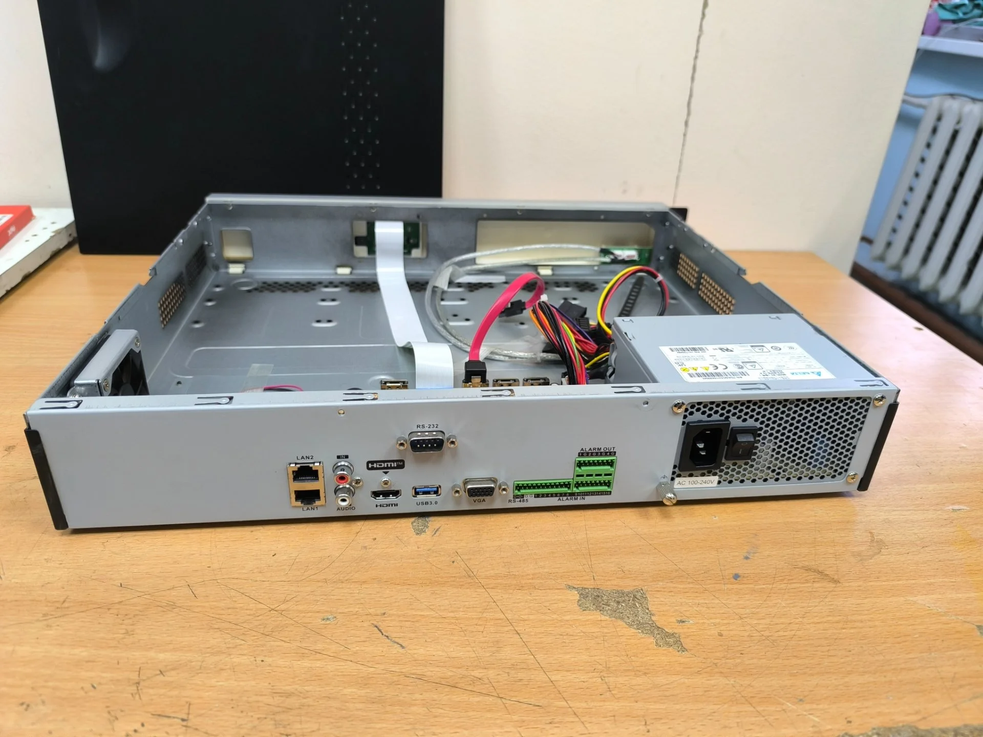 IP-видеорегистратор hiwatch NVR-432M-K - миниатюра 3
