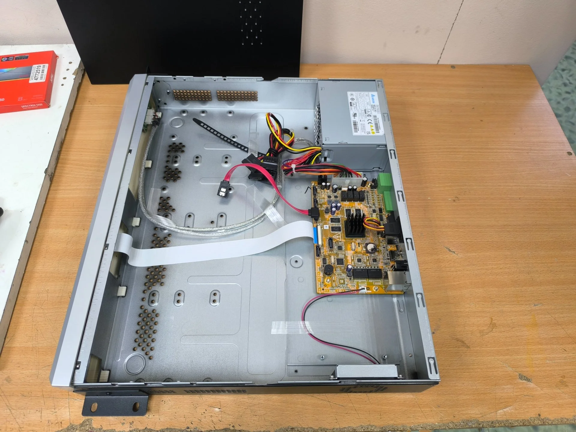 IP-видеорегистратор hiwatch NVR-432M-K - миниатюра 5
