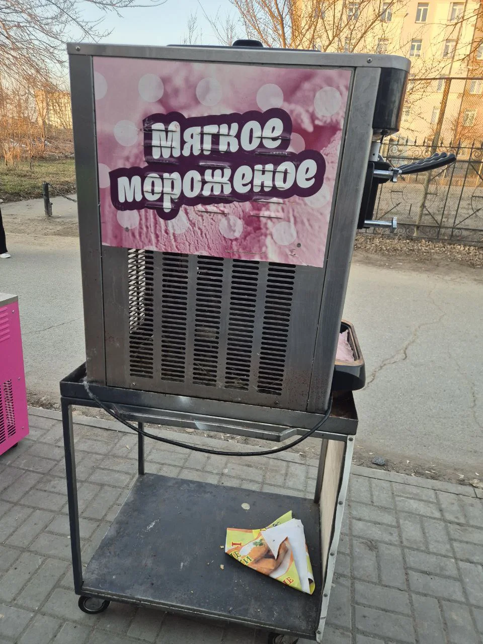 Фризер для мягкого мороженого Hurakan - миниатюра 4