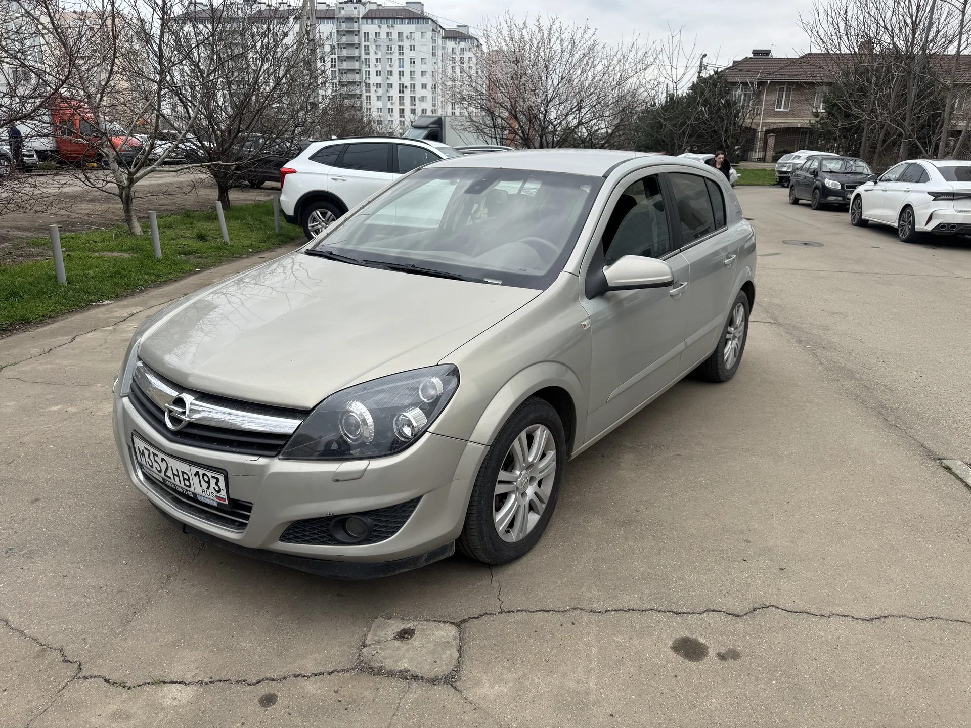 Opel Astra 1.8 AT 2008 - изображение 1