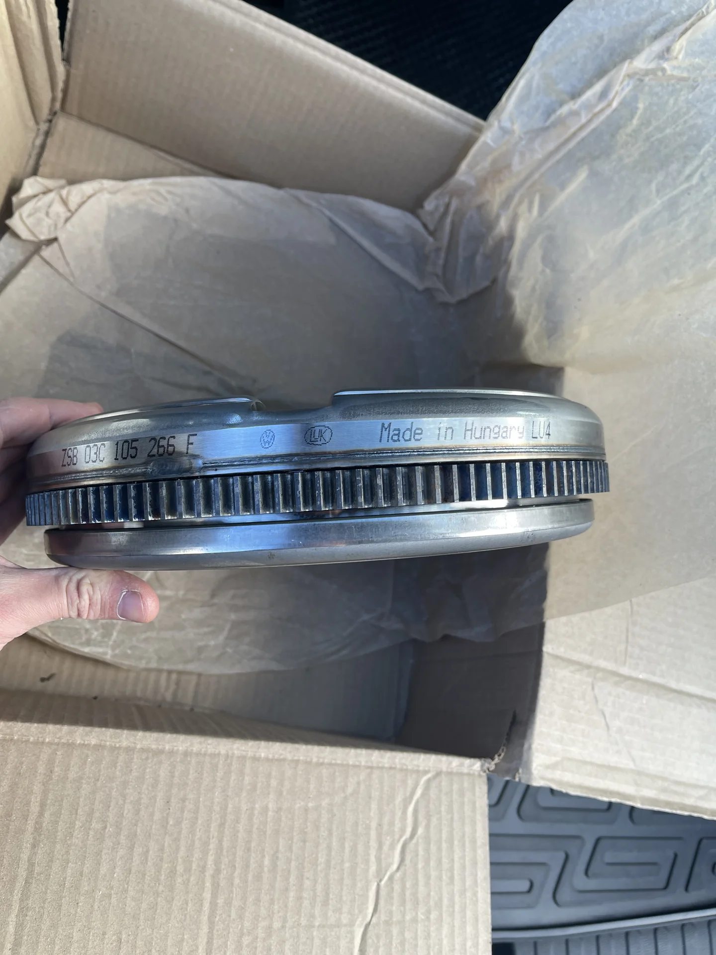 Новый маховик 03C105266F под dsg6 dq250 - миниатюра 4