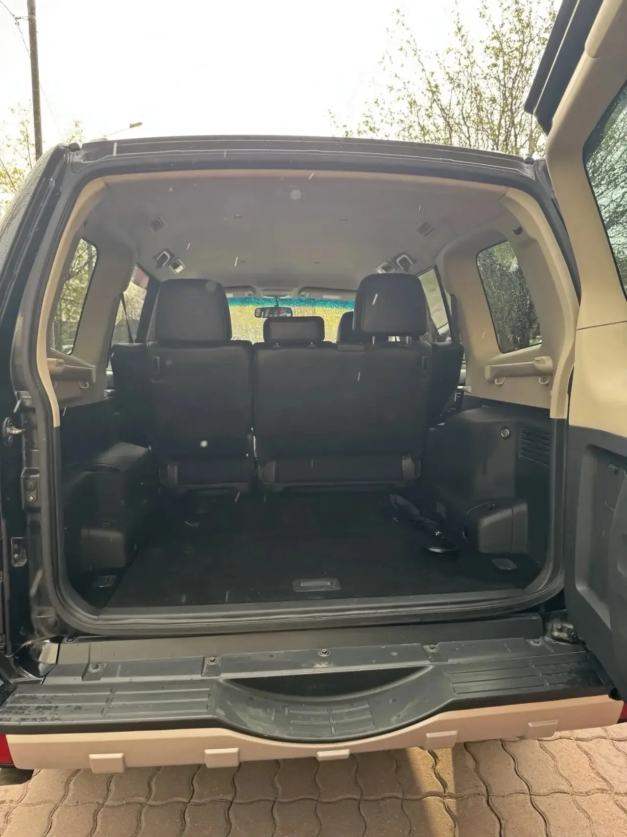 Mitsubishi Pajero - миниатюра 8