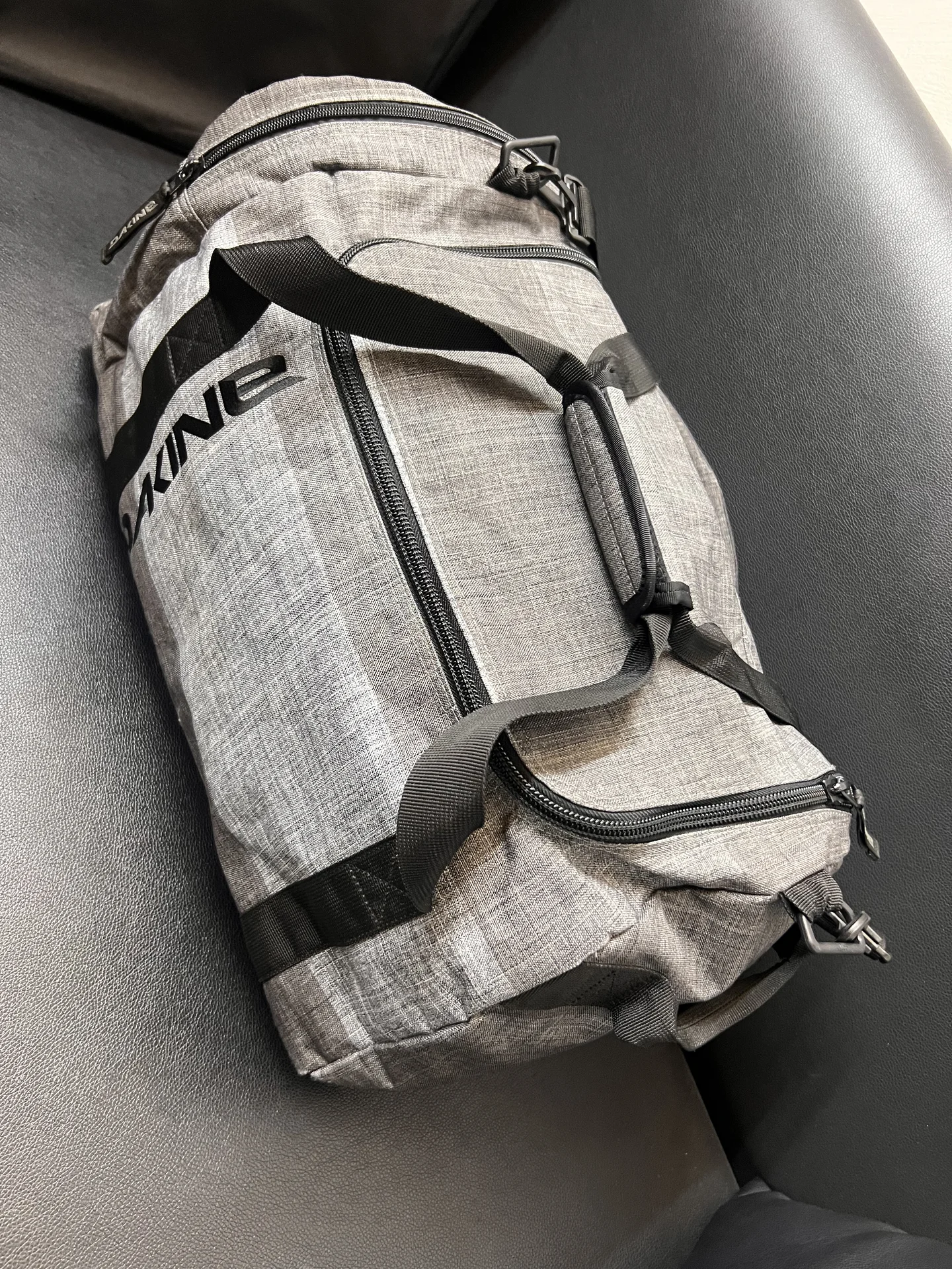 Спортивная сумка Dakine EQ BAG 51L, серая, 51 литр - миниатюра 4