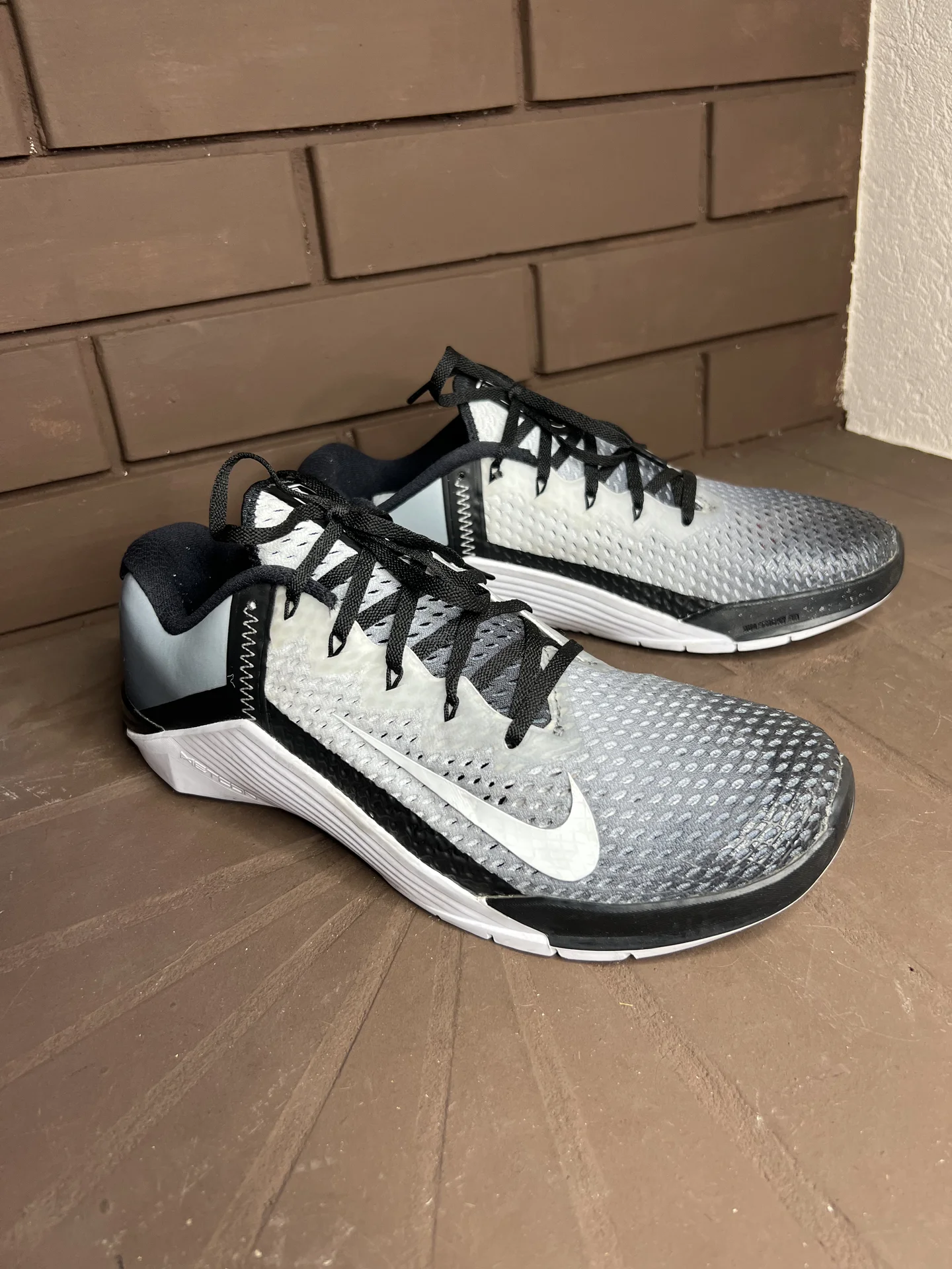 Кроссовки Nike Metcon 6 'Black White' - изображение 1