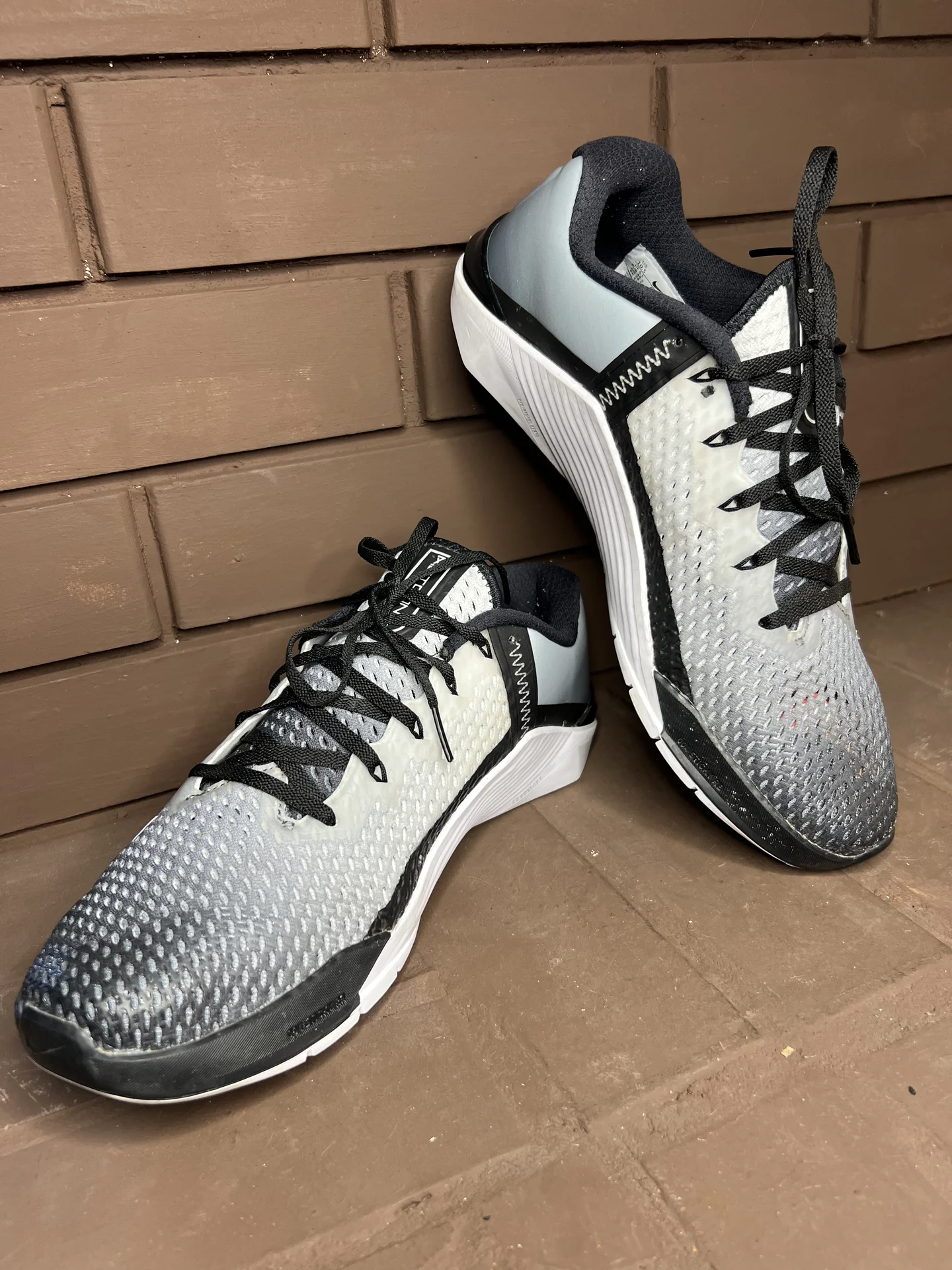 Кроссовки Nike Metcon 6 'Black White' - миниатюра 2