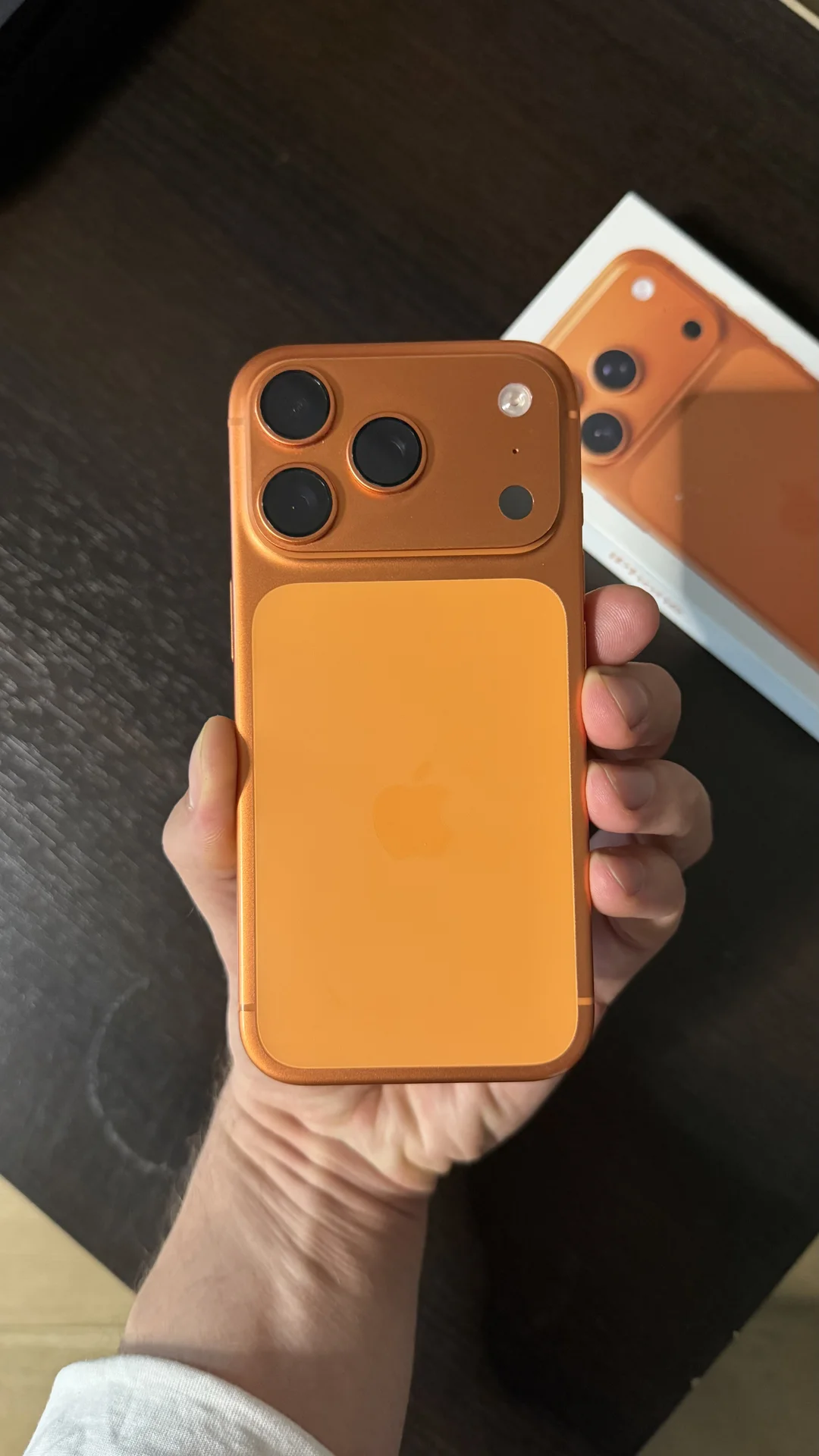 iPhone 17 pro 256gb esim - миниатюра 3