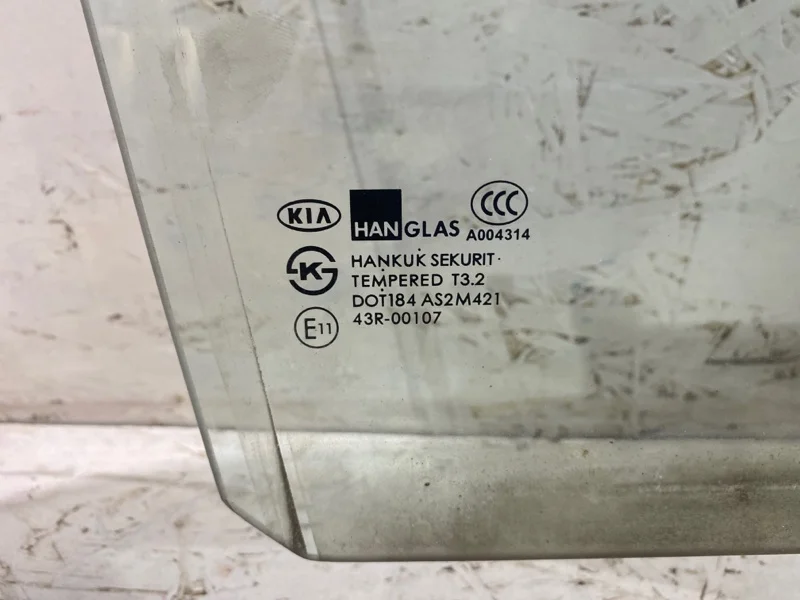 Стекло двери заднее правое Kia Spectra СЕДАН S6D - миниатюра 2