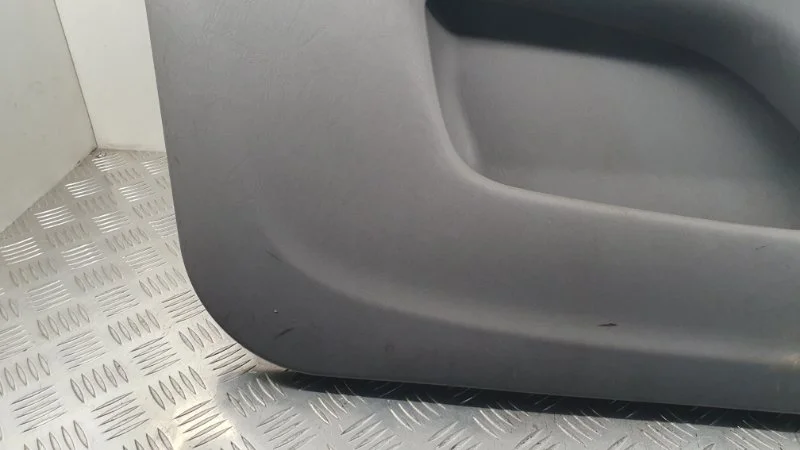 Обшивка боковой двери передняя левая mazda Tribute - миниатюра 10