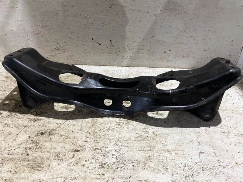 Балка подвески передняя subaru impreza СЕДАН 1.8 - миниатюра 5