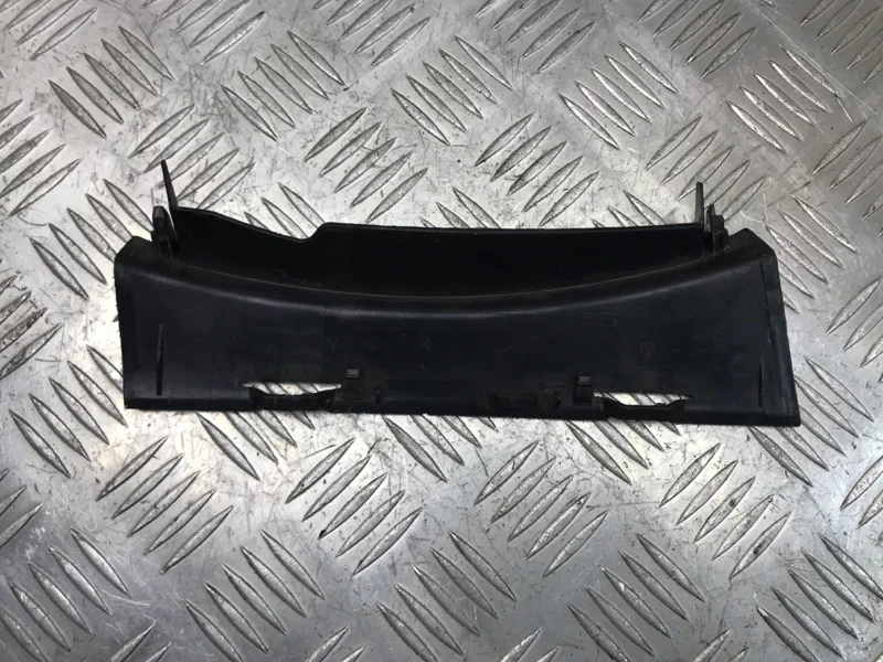 Накладка в салоне audi A6 C6 2.0 2008 - миниатюра 3
