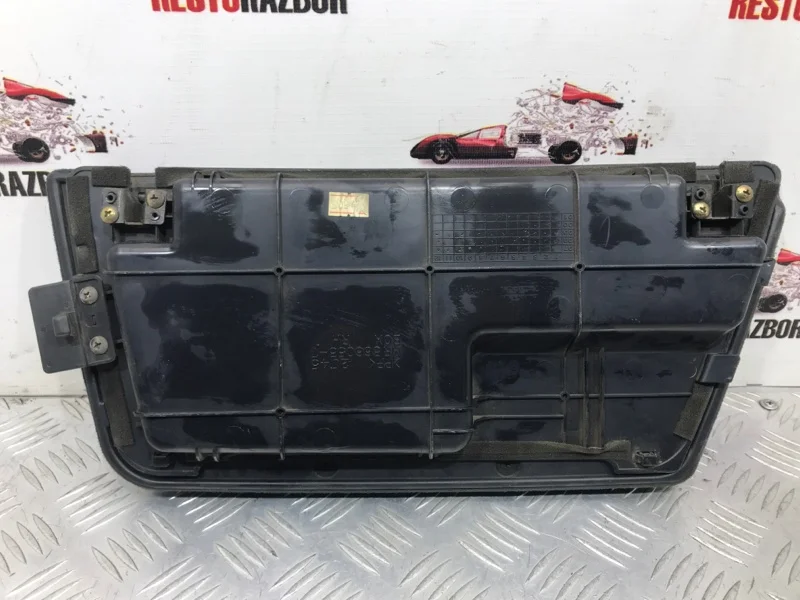 Бардачок Mitsubishi Space Wagon МИНИВЕН 2 2000 - миниатюра 4