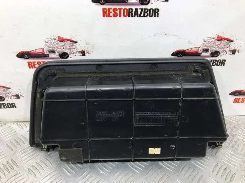Бардачок Mitsubishi Space Wagon МИНИВЕН 2 2000 - миниатюра 4