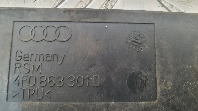 Коврик салона audi A6 C6 2.0 2008 - миниатюра 3