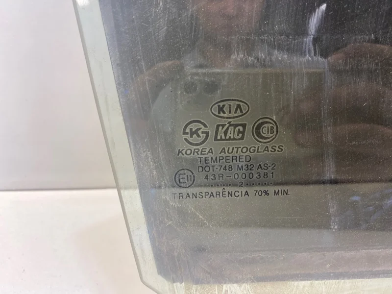 Стекло двери заднее правое Kia Spectra СЕДАН S6D - миниатюра 2