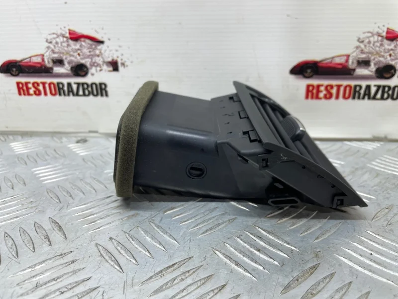 Дефлектор воздушный Audi A8 D3/Д3 BFM 2006 - миниатюра 4