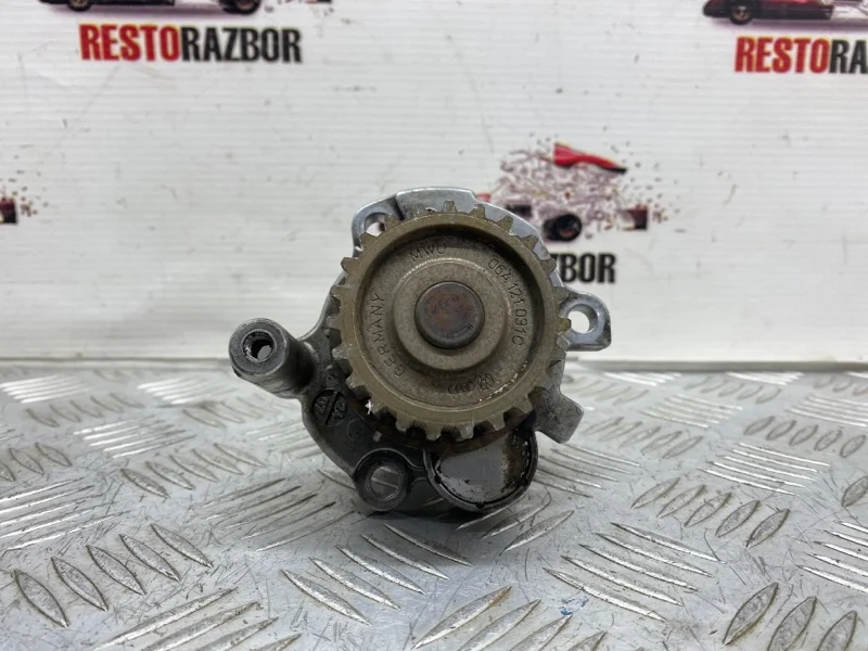 Помпа audi A6 C6 2.0 2008 - миниатюра 5