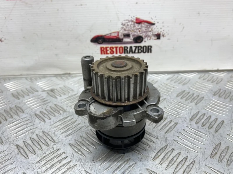 Помпа audi A6 C6 2.0 2008 - миниатюра 9