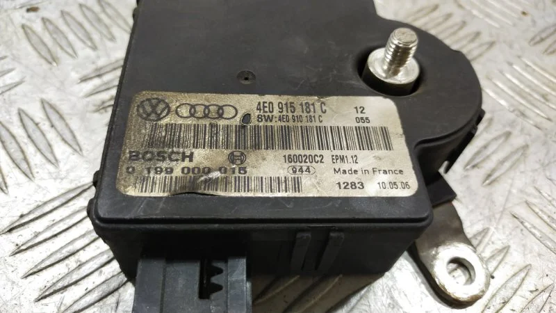 Блок управления зарядом аккумулятора Audi A8 D3/Д3 - миниатюра 7