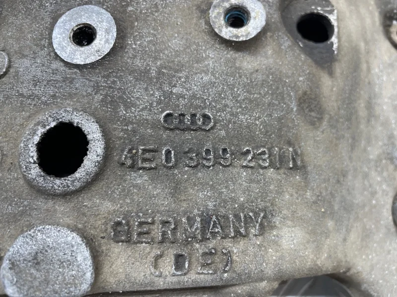 Траверса акпп Audi A8 D3/Д3 BFM 2006 - миниатюра 10