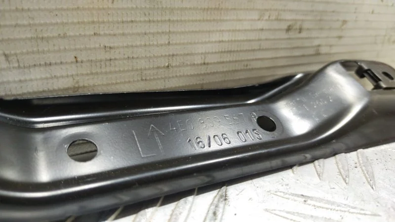 Кронштейн Audi A8 D3/Д3 BFM 2006 - миниатюра 3