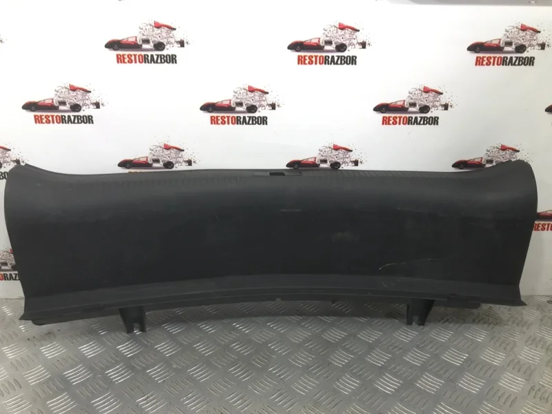 Накладка замка багажника audi A6 C6 2.0 2008 - изображение 1