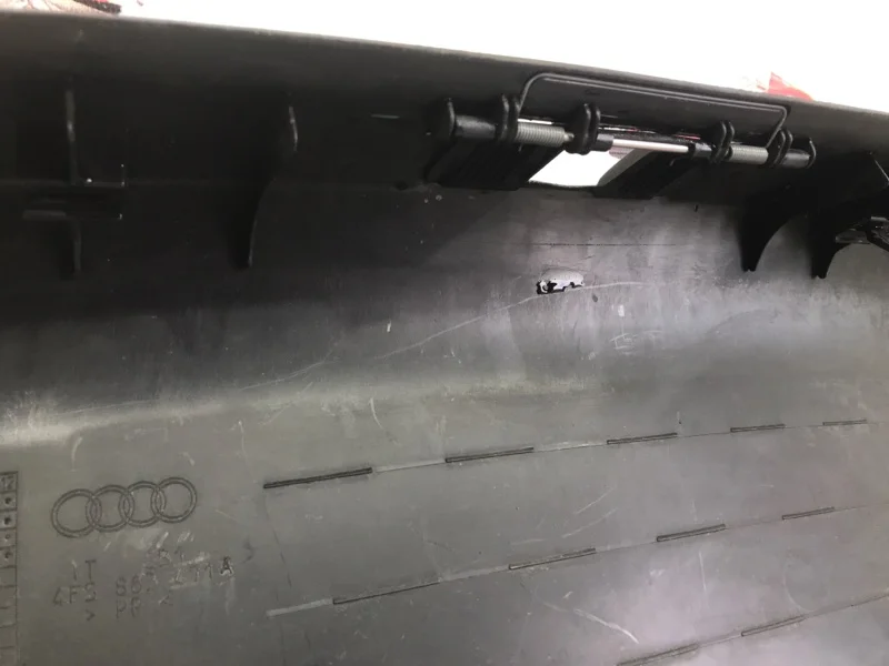 Накладка замка багажника audi A6 C6 2.0 2008 - миниатюра 8