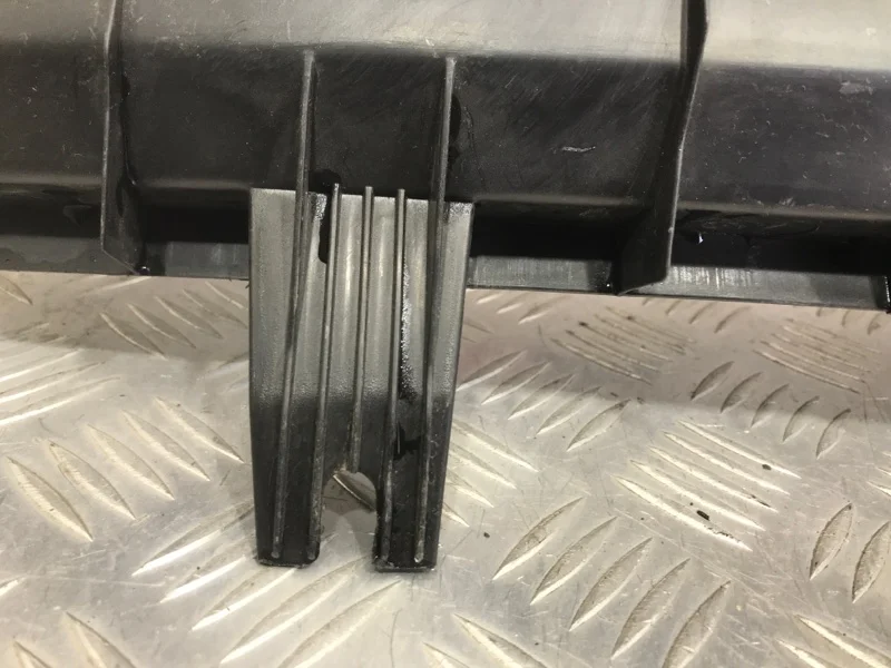 Накладка замка багажника audi A6 C6 2.0 2008 - миниатюра 9