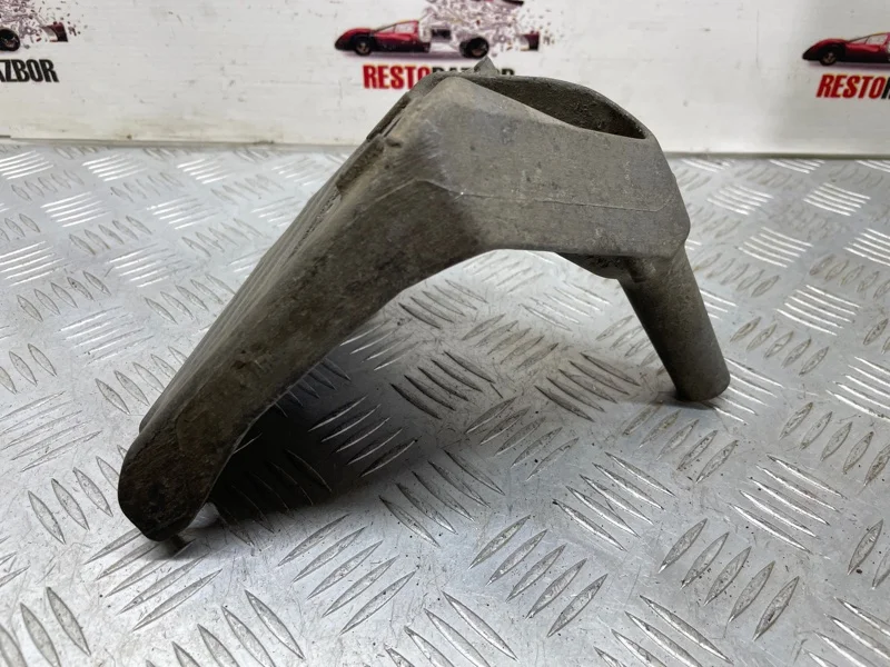 Кронштейн двигателя Audi A8 D3/Д3 BFM 2006 - миниатюра 2