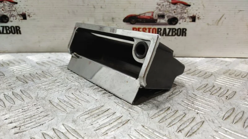 Пепельница Audi A8 D3/Д3 BFM 2006 - миниатюра 2