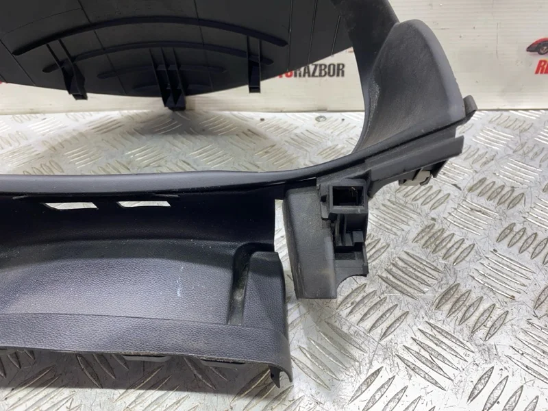 Накладка панели приборов mazda 3 BK 2005 - миниатюра 7