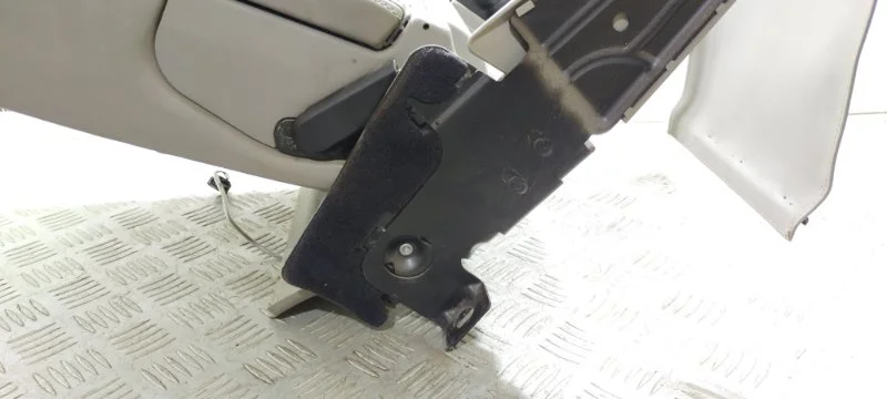 Подлокотник Audi A8 D3/Д3 BFM 2006 - миниатюра 9