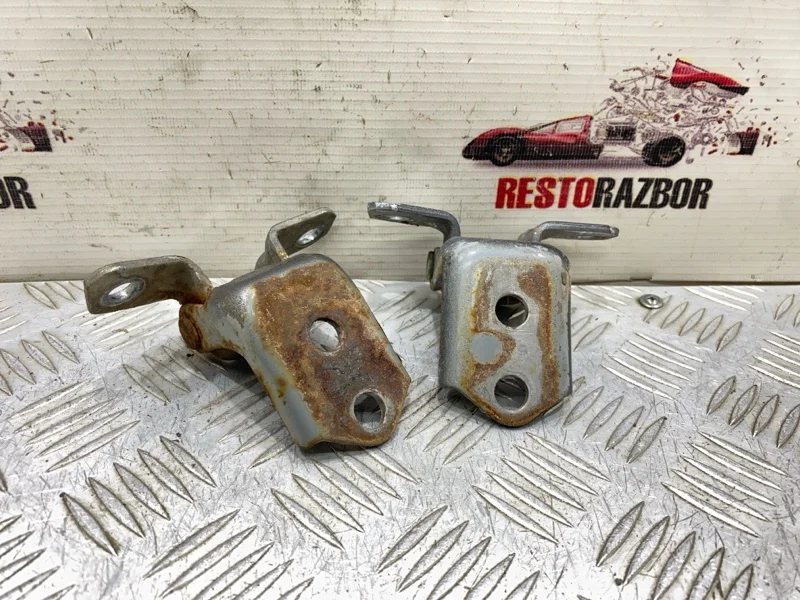 Петля двери передняя правая mazda 3 BK 2005 - миниатюра 5
