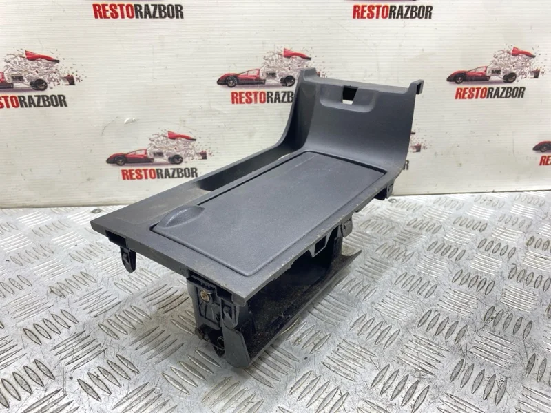 Бардачок центральной консоли mazda 3 BK 2005 - изображение 1