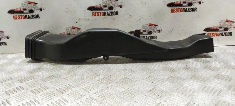 Воздуховод салона Audi A8 D3/Д3 BFM 2006 - миниатюра 5