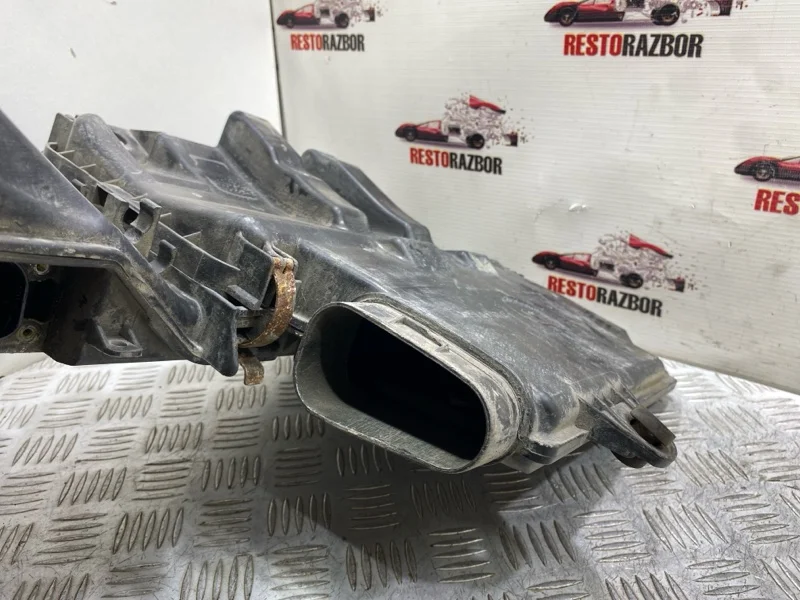 Корпус воздушного фильтра mazda 3 BK 2005 - миниатюра 8