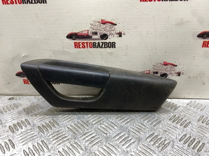 Обшивка двери передняя правая mazda 3 BK 2005 - изображение 1